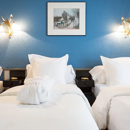 Hotel & Llop Gris