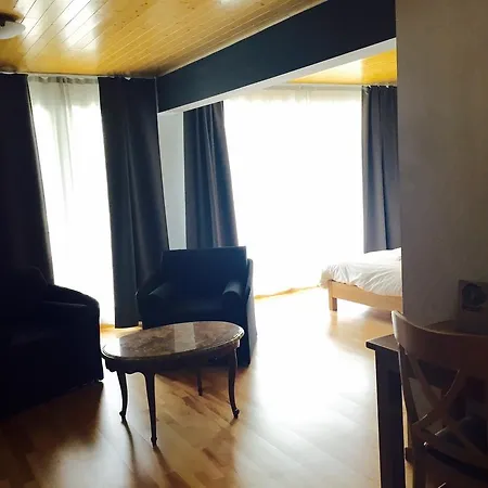 & Llop Gris Hotel El Tarter