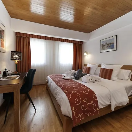 Hotel & Llop Gris El Tarter